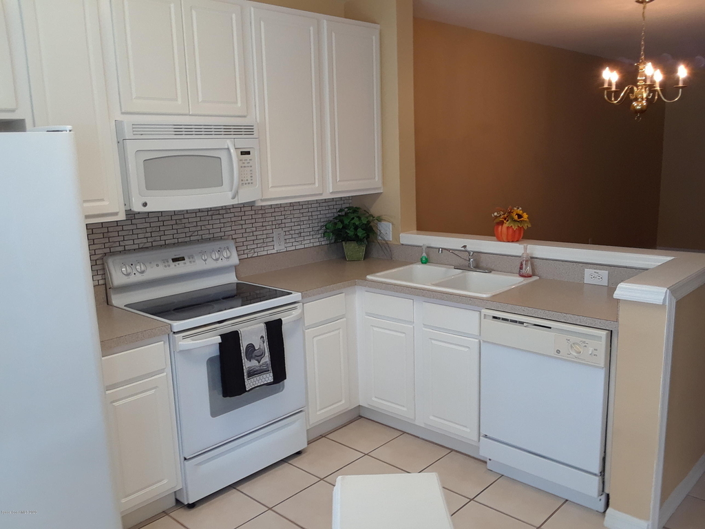1359 Hampton Park Lane - Photo 1
