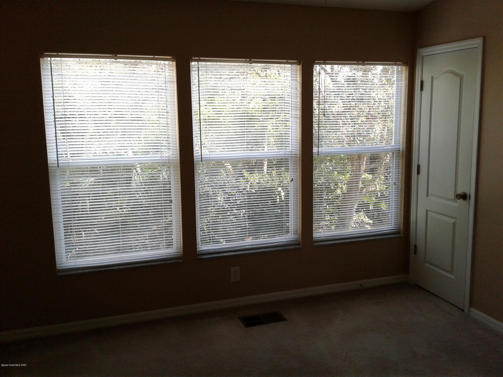 1359 Hampton Park Lane - Photo 4
