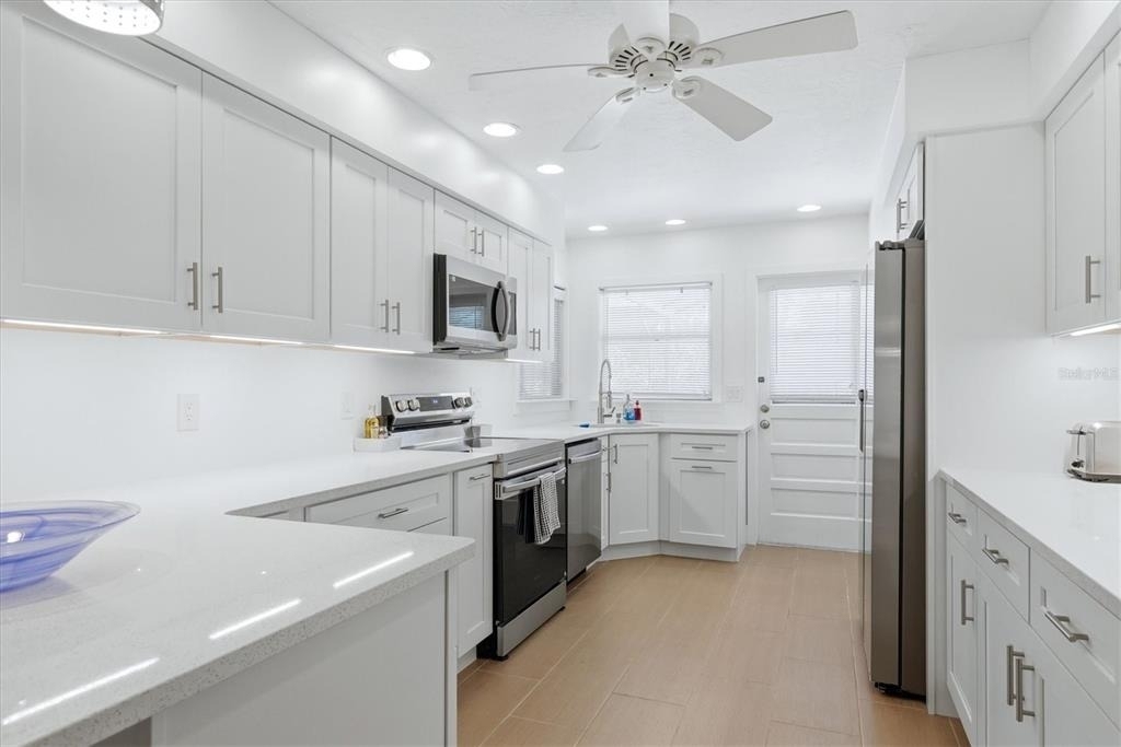616 Lyons Lane - Photo 10