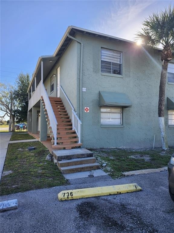 736 Michigan Court - Photo 9