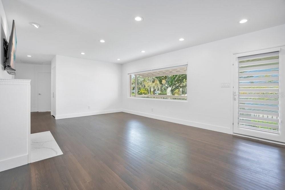 812 East Boulevard - Photo 8