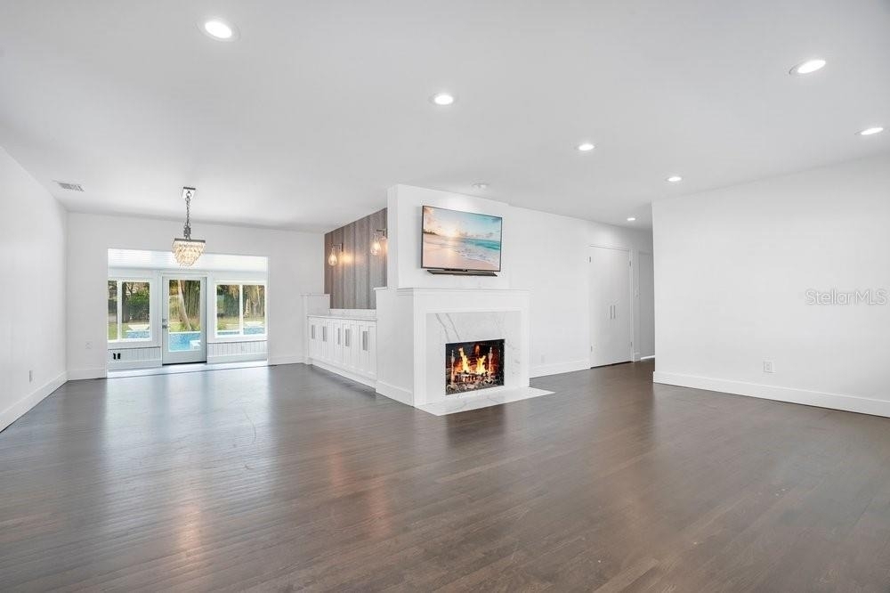 812 East Boulevard - Photo 5
