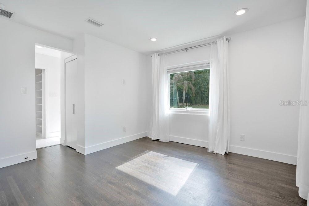 812 East Boulevard - Photo 34