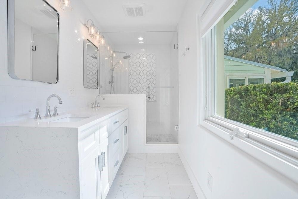 812 East Boulevard - Photo 36