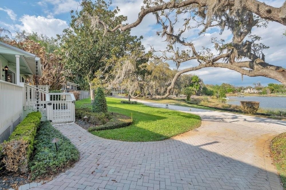 812 East Boulevard - Photo 76