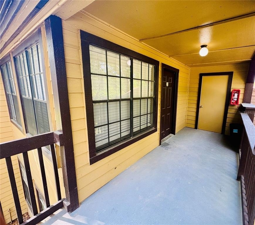 385 Woodside Drive - Photo 1