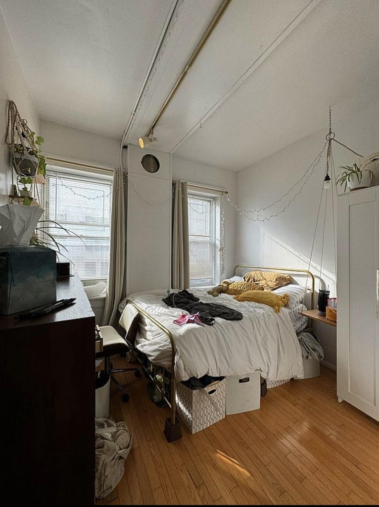 9th Avenue - Photo 11