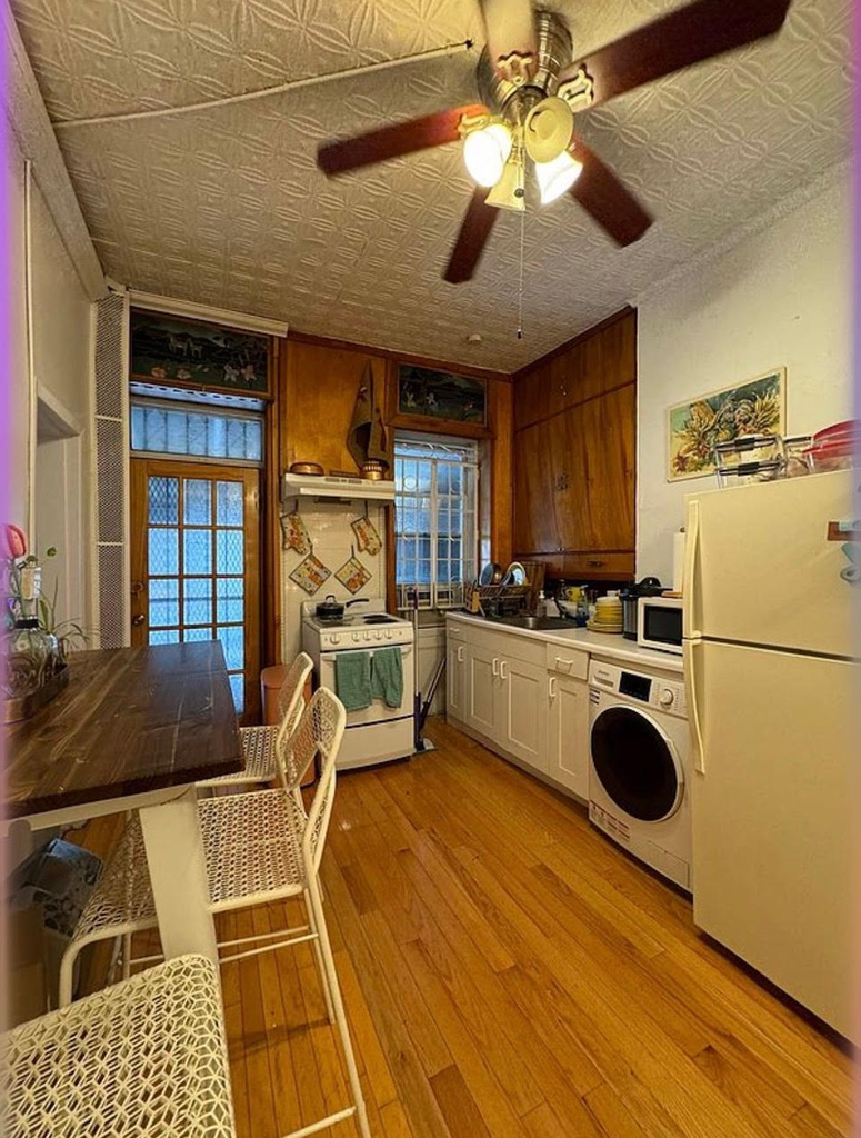 9th Avenue - Photo 2