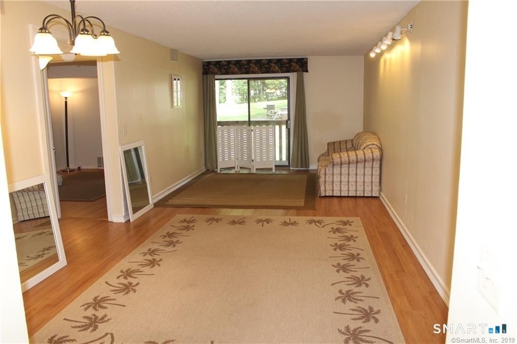 20 Woodsedge Drive - Photo 2