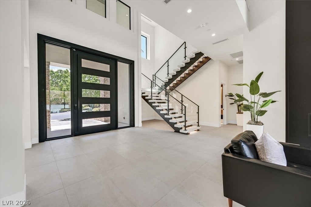 34 Vintage Canyon Street - Photo 2