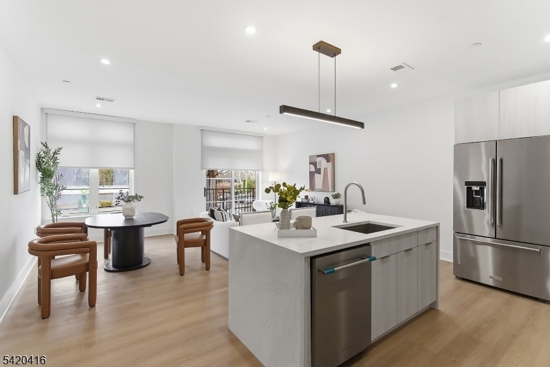 423 South Avenue West - Photo 5