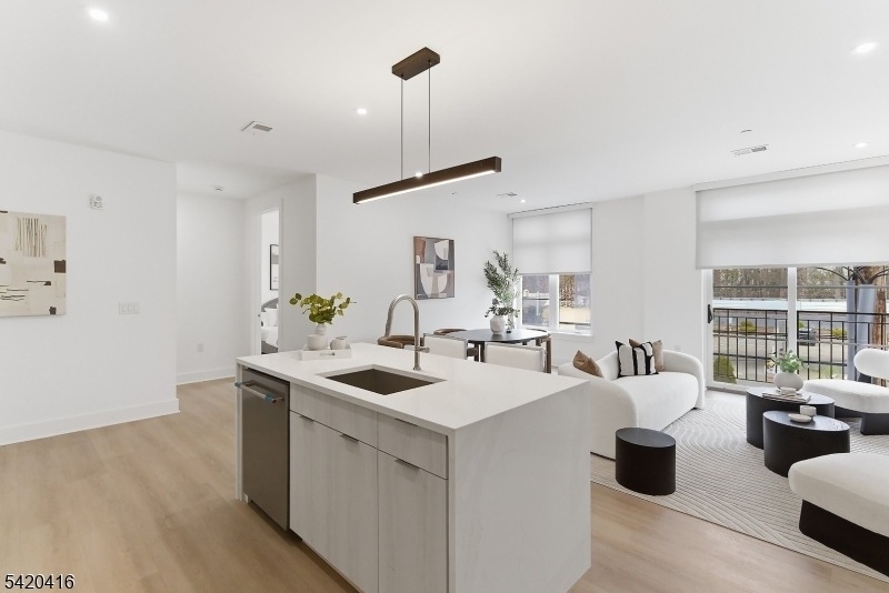 423 South Avenue West - Photo 6