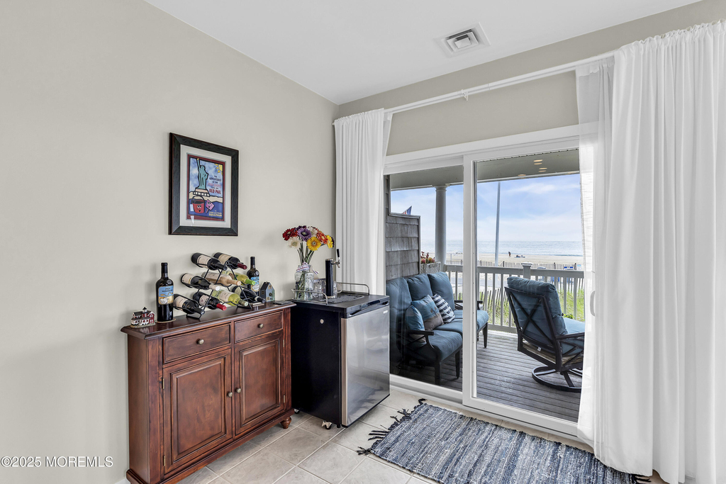 209 Beachfront - Photo 5