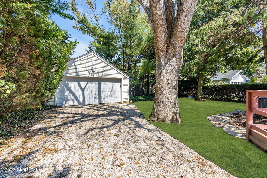 111 Chicago Boulevard - Photo 33