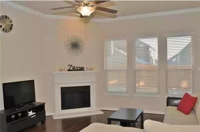 16328 Amistad Avenue - Photo 12
