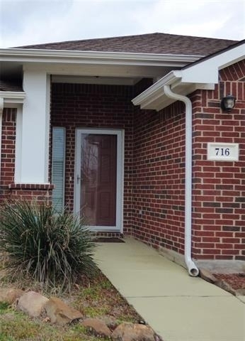 716 Alder Drive - Photo 1