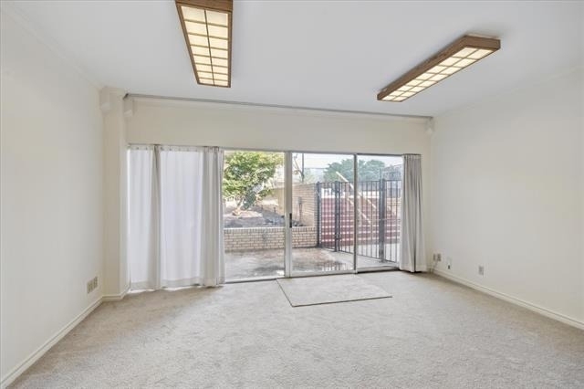 6211 W Northwest Highway - Photo 8