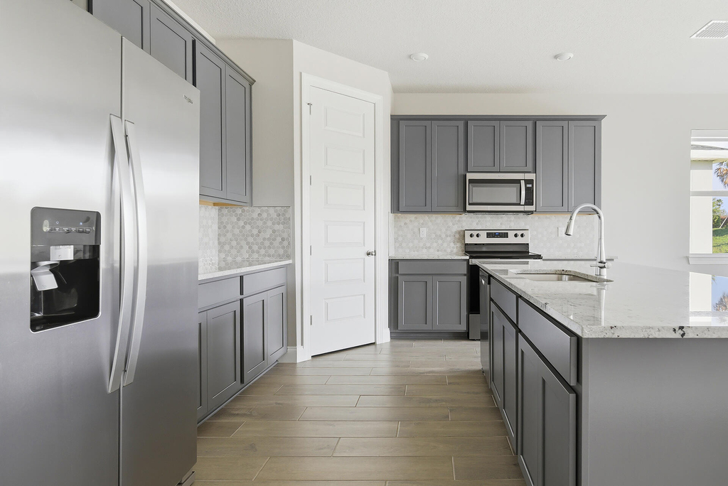 8558 Dahlia Circle - Photo 3