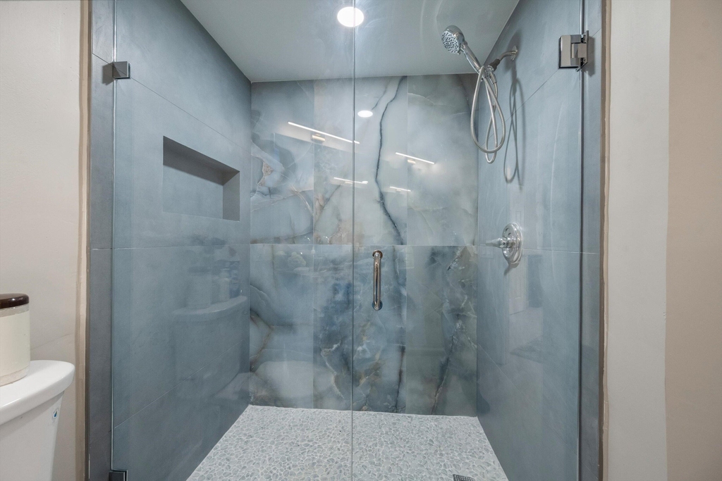 4348 Hazel Avenue - Photo 8