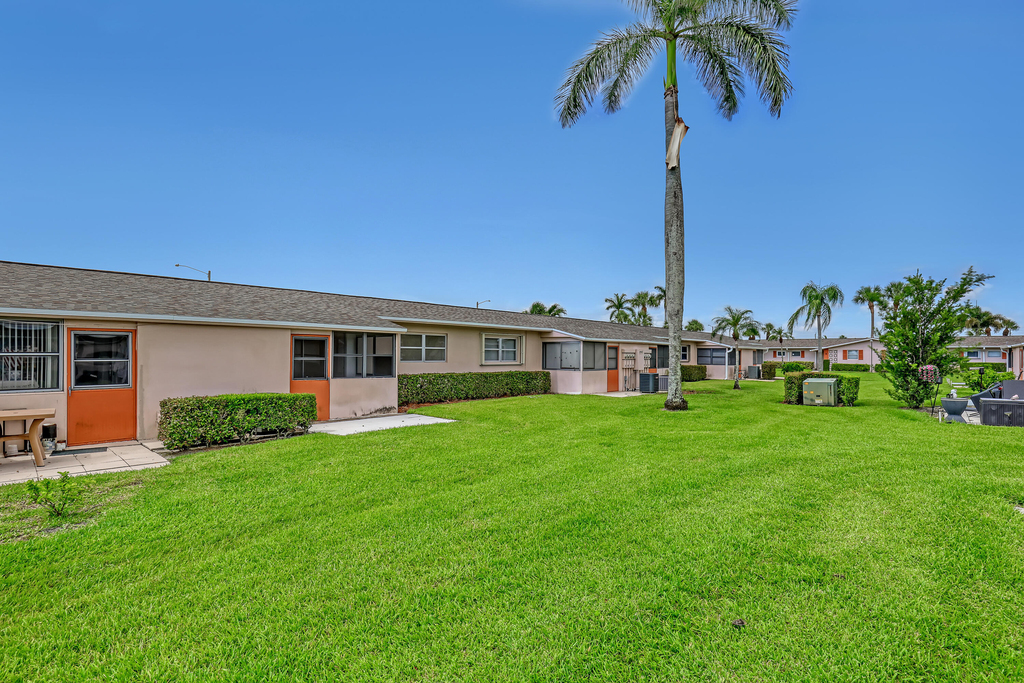 2747 E Dudley Dr Drive E - Photo 28