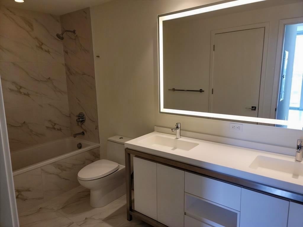 2000 Metropica Way - Photo 18