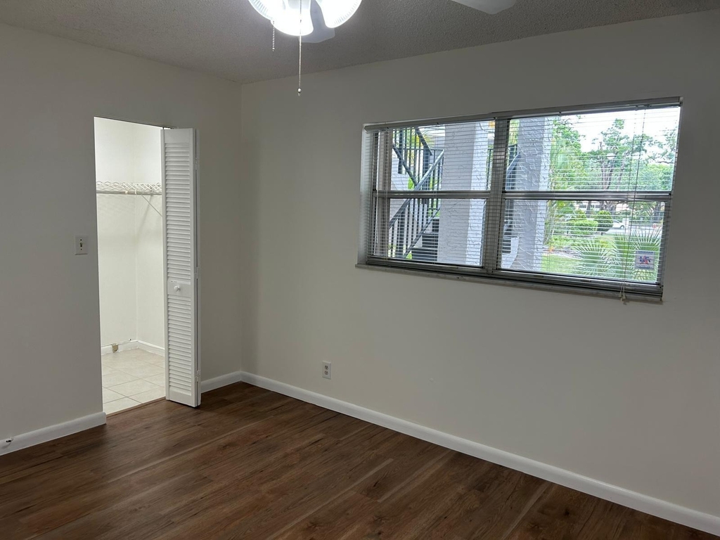 3300 Spanish Moss Terrace - Photo 13