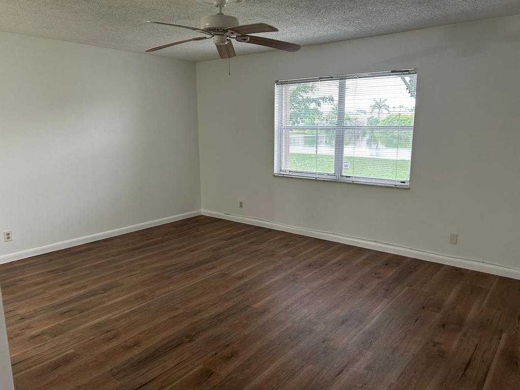 3300 Spanish Moss Terrace - Photo 20