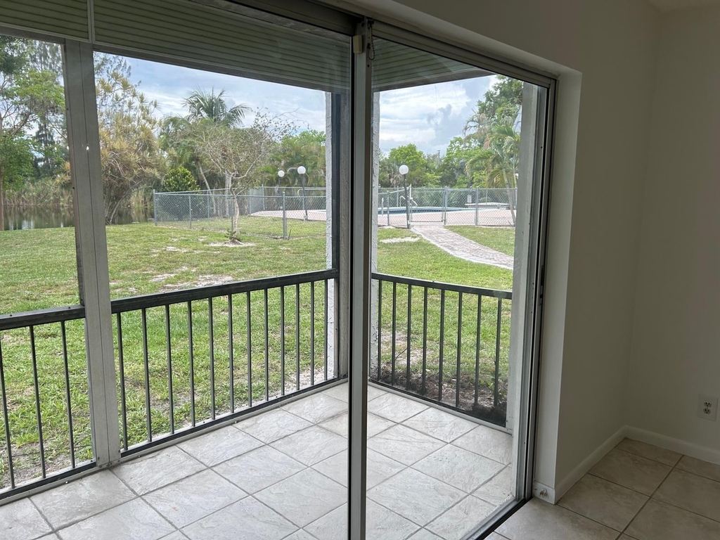 3300 Spanish Moss Terrace - Photo 29