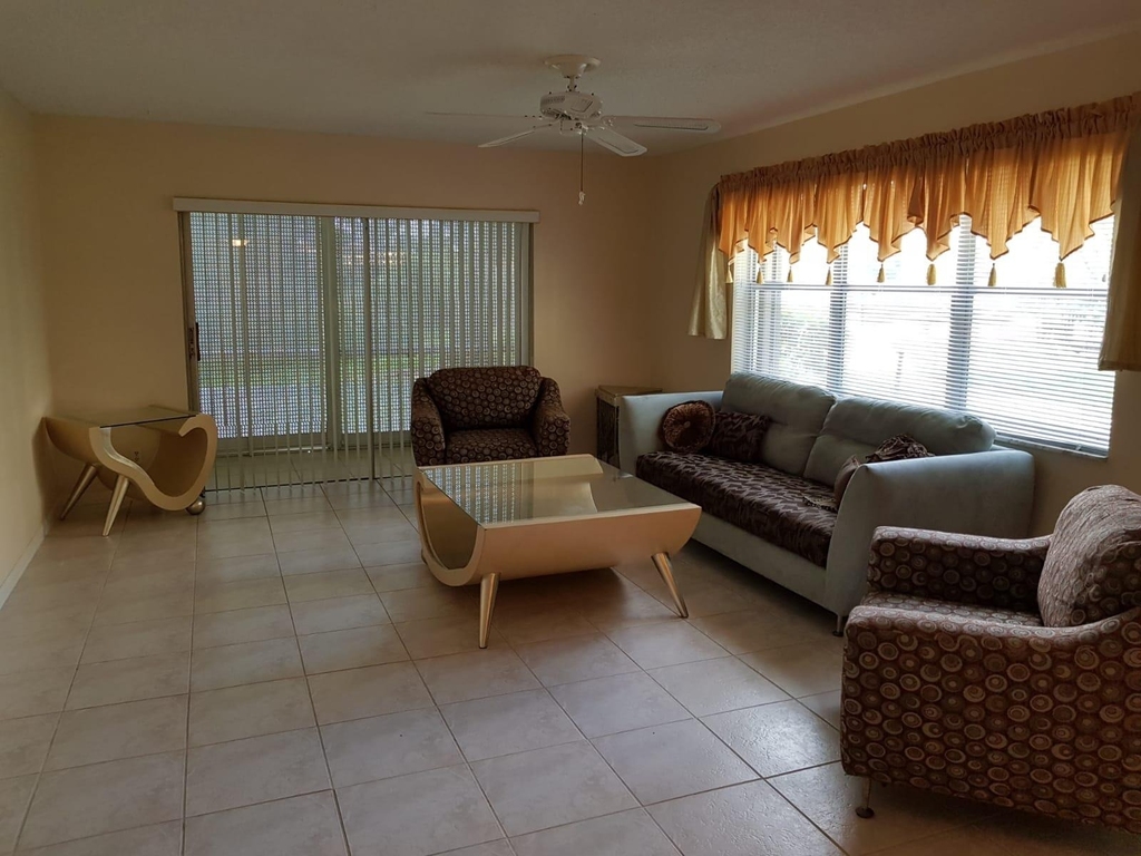 3300 Spanish Moss Terrace - Photo 2