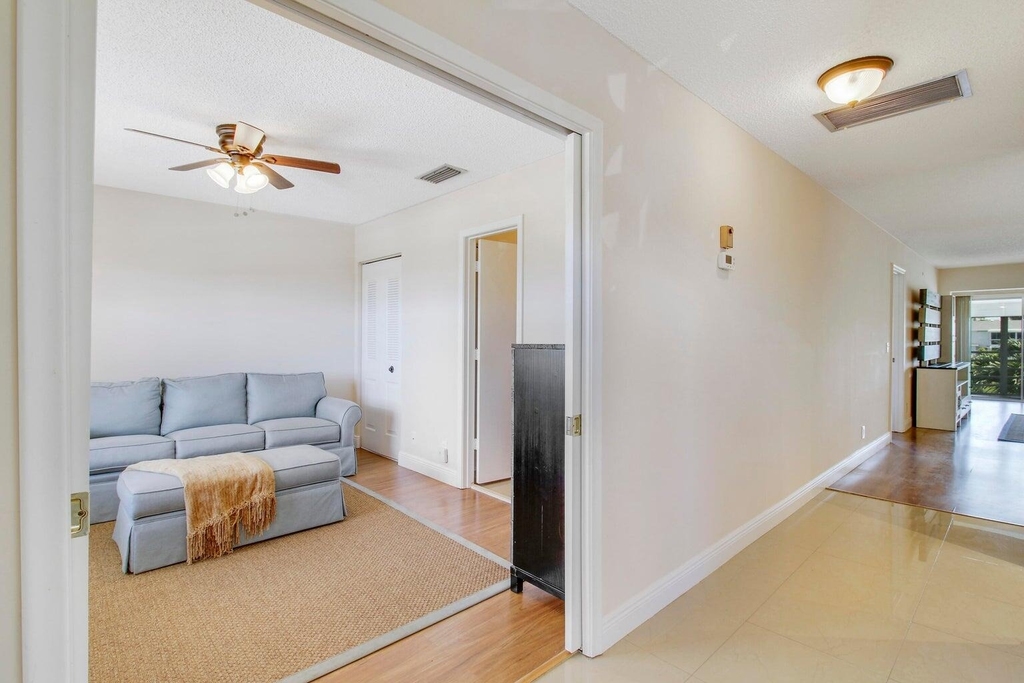 2730 Sw 13th Street - Photo 16