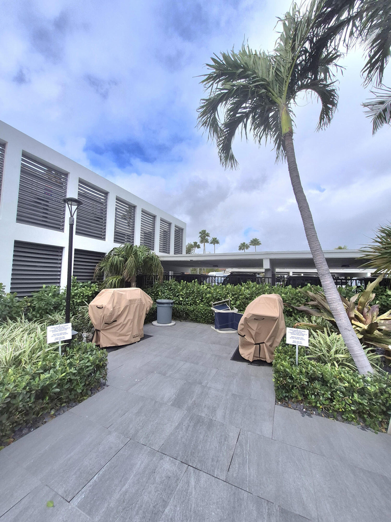 1630 N Ocean Boulevard - Photo 12
