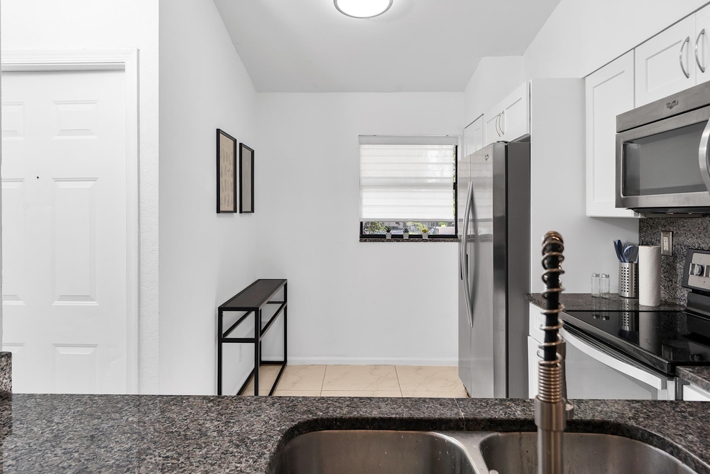 3139 Millwood Terrace - Photo 21