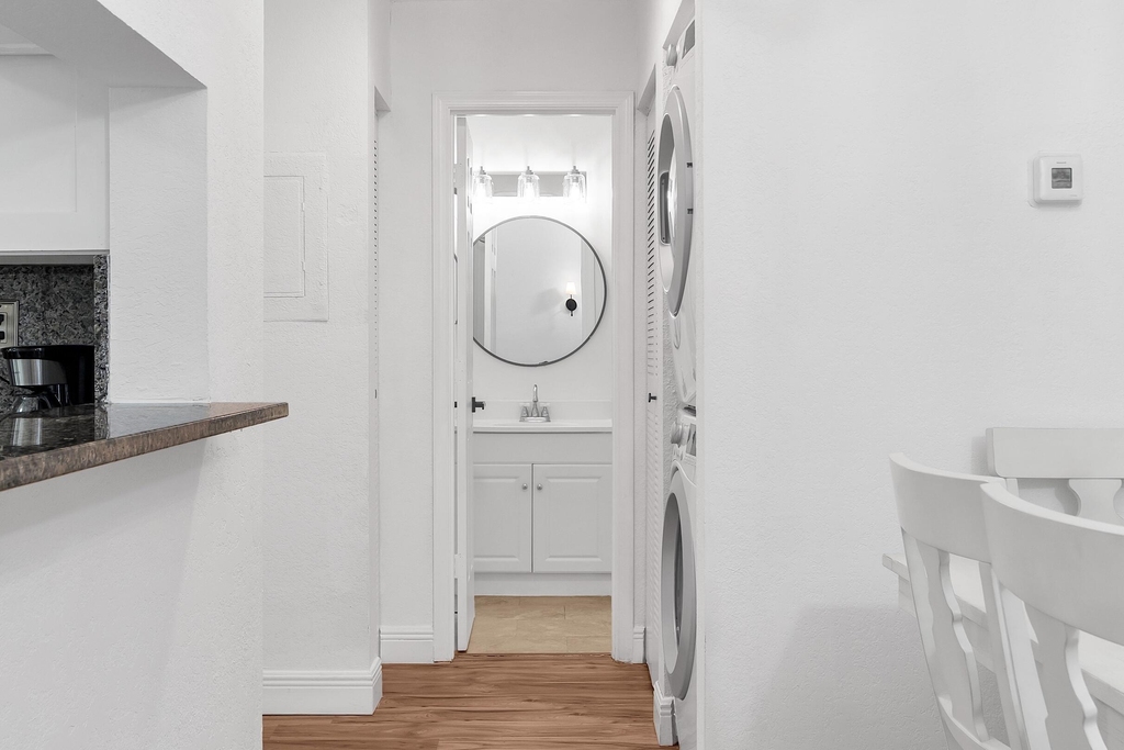 3139 Millwood Terrace - Photo 4