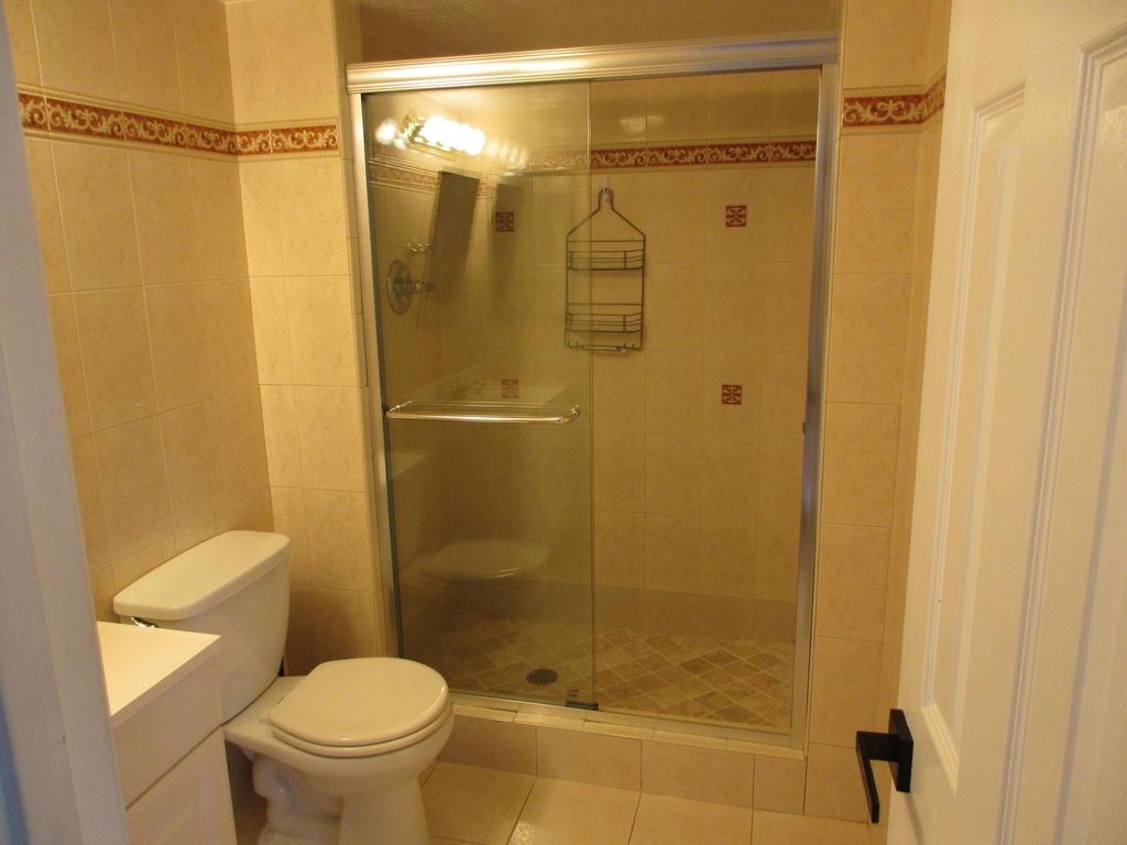 1401 N Riverside Drive - Photo 14