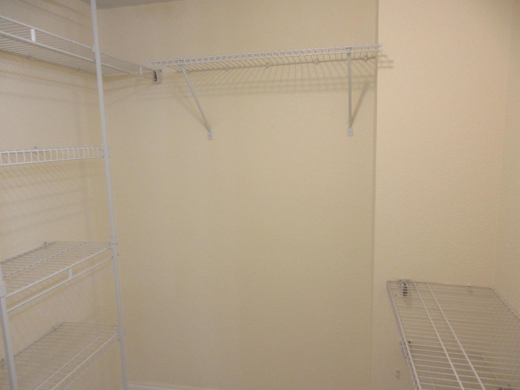 1401 N Riverside Drive - Photo 19