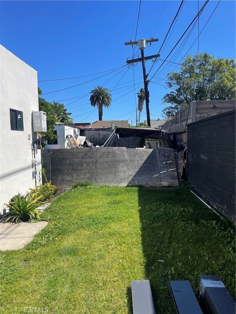 2230 73 Street - Photo 6