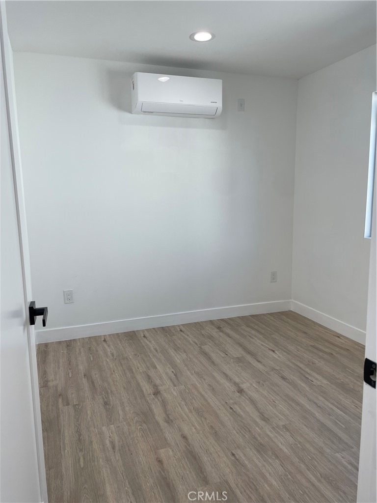 2230 73 Street - Photo 4