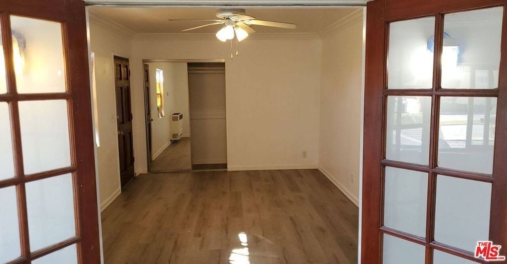 1053 S Stanley Avenue - Photo 2