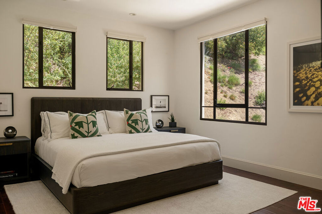7801 Hillside Avenue - Photo 48