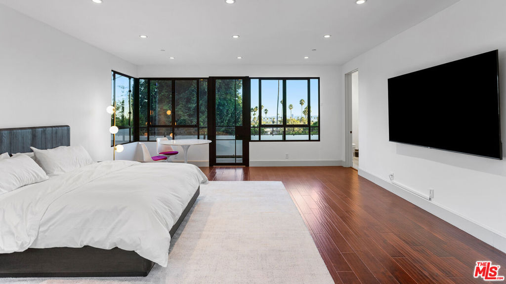 7801 Hillside Avenue - Photo 46