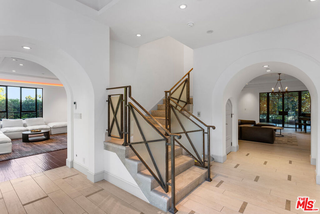 7801 Hillside Avenue - Photo 24