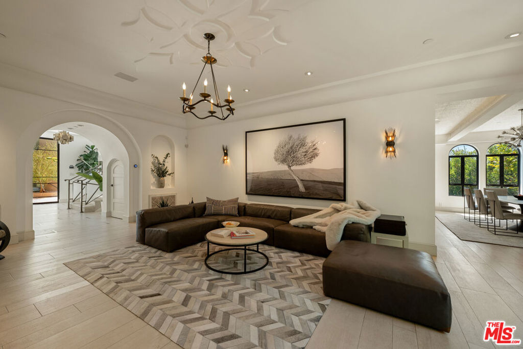 7801 Hillside Avenue - Photo 21