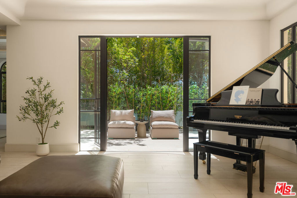 7801 Hillside Avenue - Photo 20
