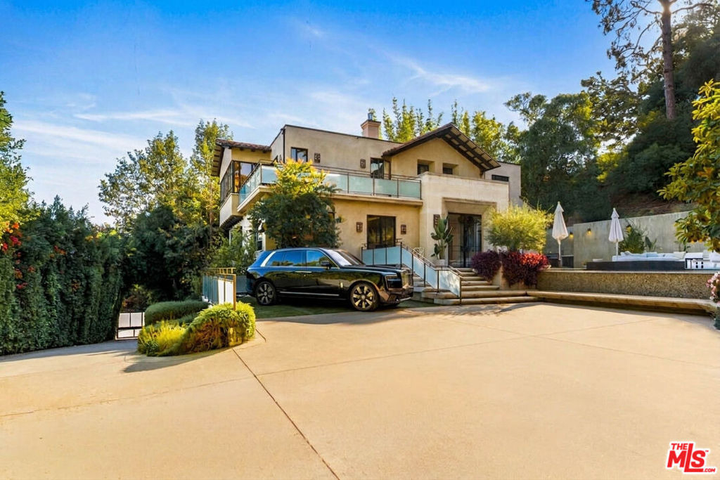 7801 Hillside Avenue - Photo 1