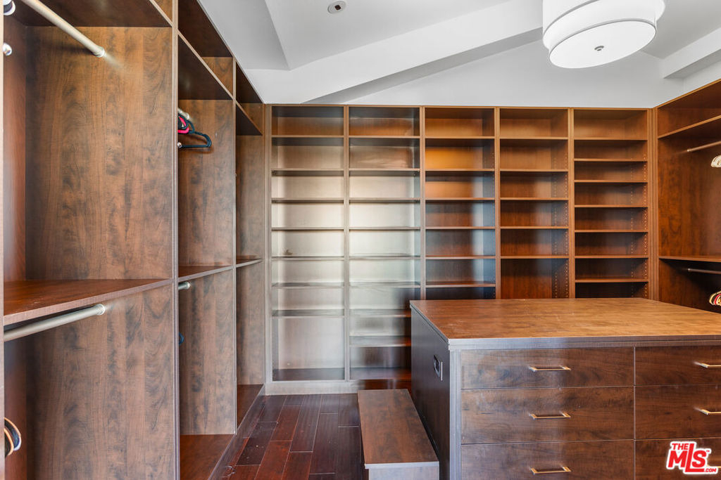 7801 Hillside Avenue - Photo 30