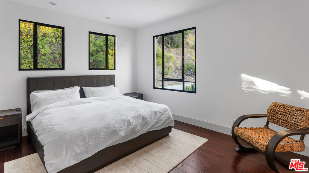 7801 Hillside Avenue - Photo 40