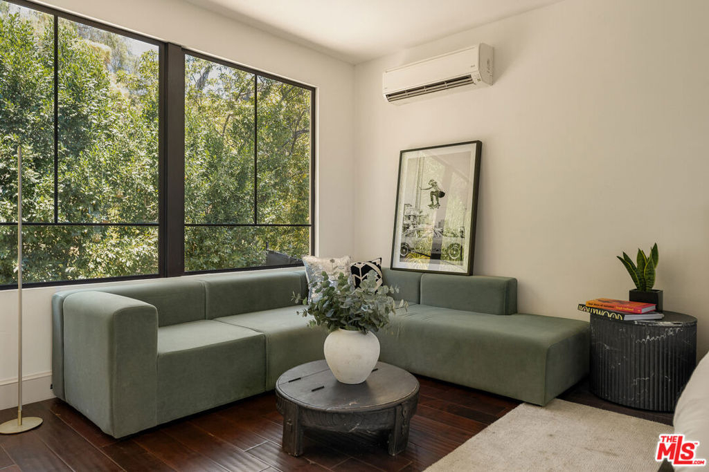 7801 Hillside Avenue - Photo 45