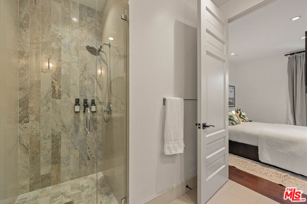 7801 Hillside Avenue - Photo 58