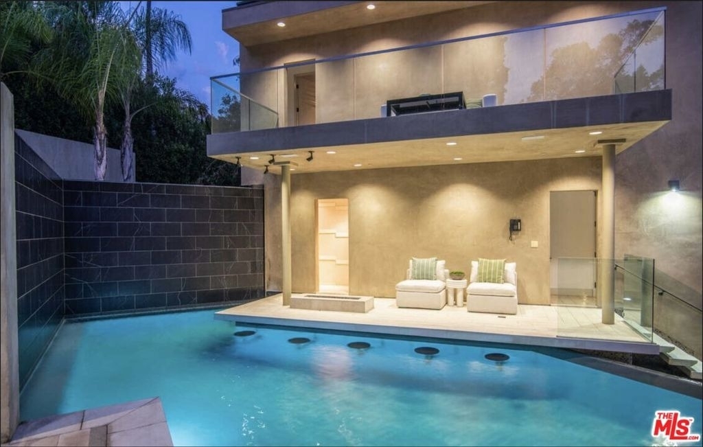 7801 Hillside Avenue - Photo 4