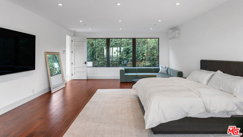 7801 Hillside Avenue - Photo 47